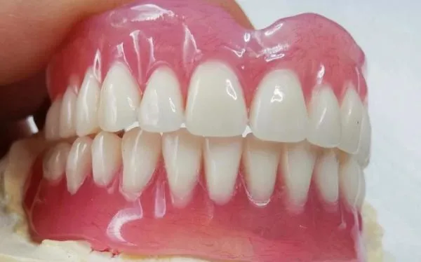 zęby 15